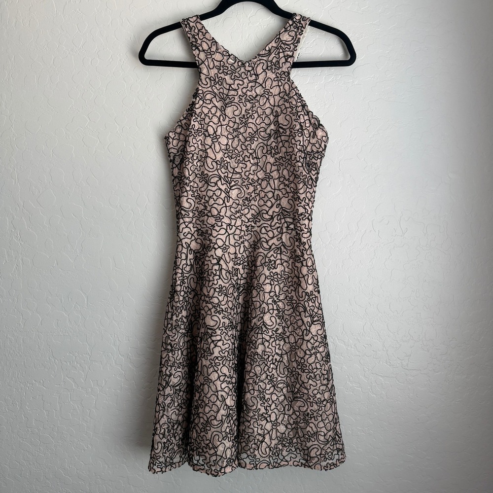 Aqua Women's Two-Tone Lace Halter Dress Pink Black Small